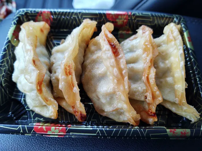 Ureshi Sushi (Inside Oakland Farmer's Market) Picture 1