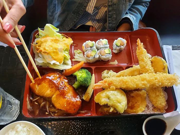 Yama Fuji Sushi Picture 2
