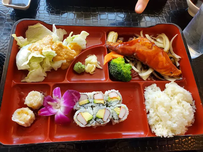 Yama Fuji Sushi Picture 4