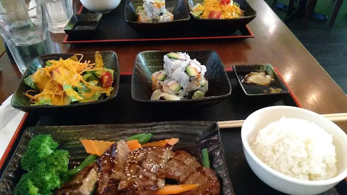 Kira Asian Bistro Picture 6