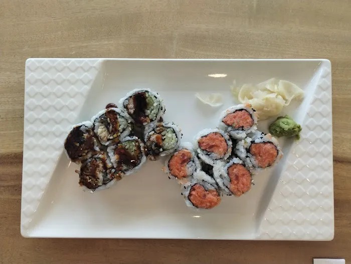 Kira Asian Bistro Picture 4