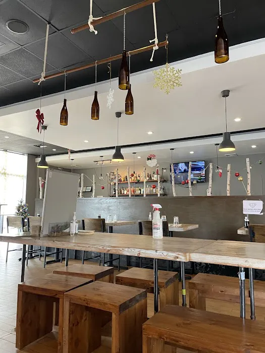 Takumi Sushi Ramen&Lounge Picture 5