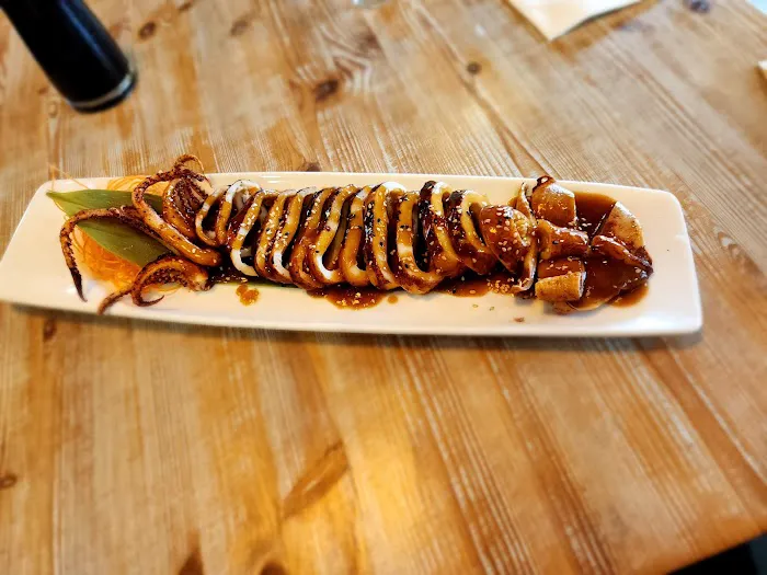 Takumi Sushi Ramen&Lounge Picture 9