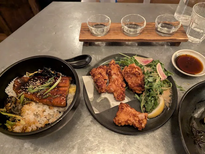 Hachiroku Shokudo & Sake Bar Picture 5