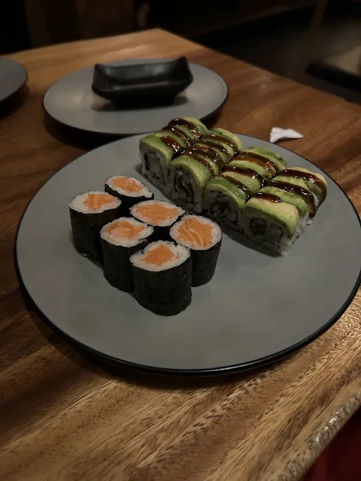 Sakana Sushi & Japanese Cuisine Picture 5