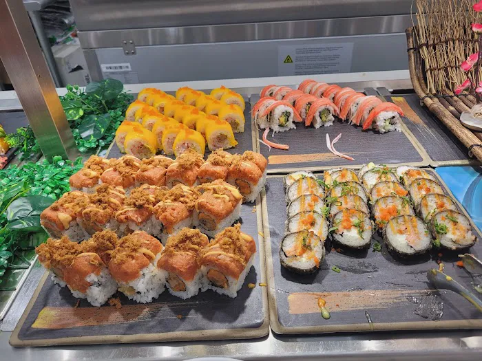 Umi Hotpot Sushi & Seafood Buffet Picture 4