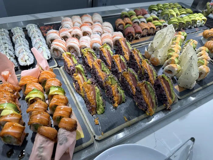 Umi Hotpot Sushi & Seafood Buffet Picture 8