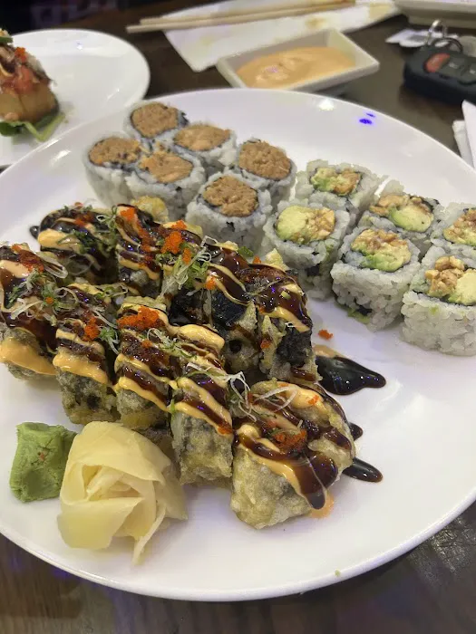 Ginza Sushi Lounge Picture 1