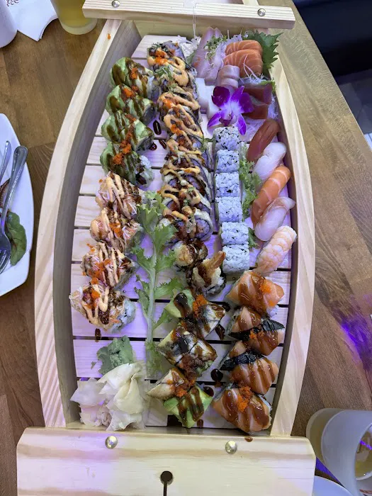 Ginza Sushi Lounge Picture 6