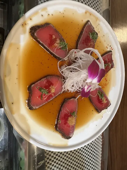 Reiki Sushi & Asian Bistro Picture 10