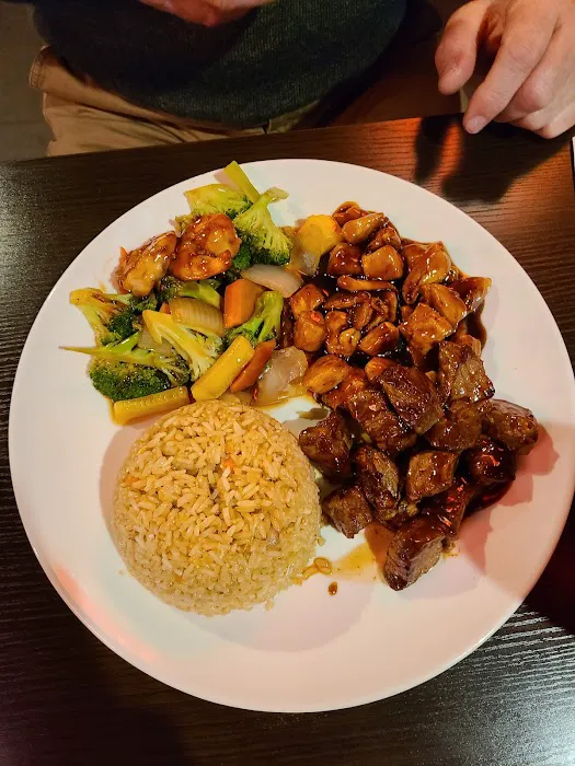 Moonlight Sushi Bar and Grill Picture 10