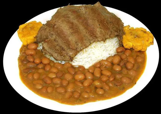 Luna's food Truck Picture 2