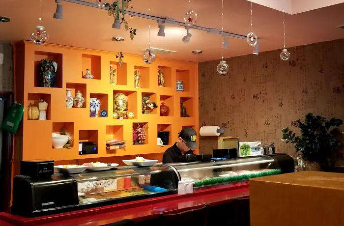 Fu Sha Sushi Bar Picture 2