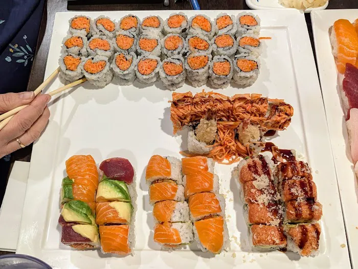 Sushi Palace Picture 1