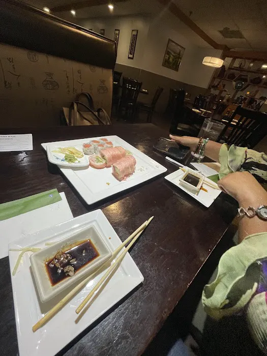 Sushi Palace Picture 5