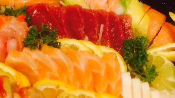 Yoshi Sushi & Teriyaki Picture 2