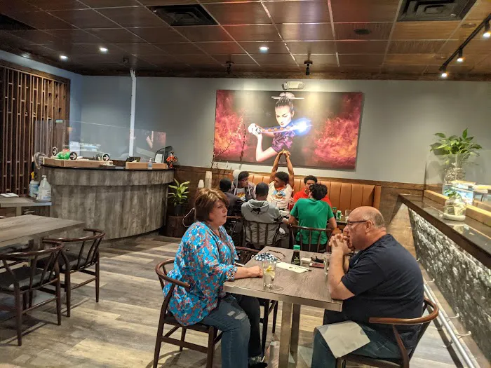 Sushi & Asian Kitchen Picture 7