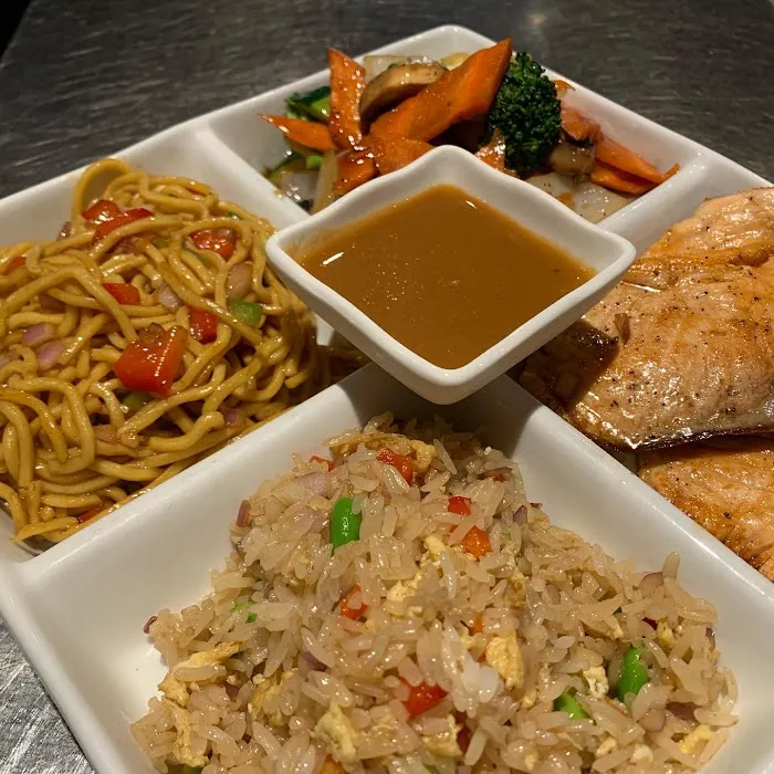 Sushi & Asian Kitchen Picture 8