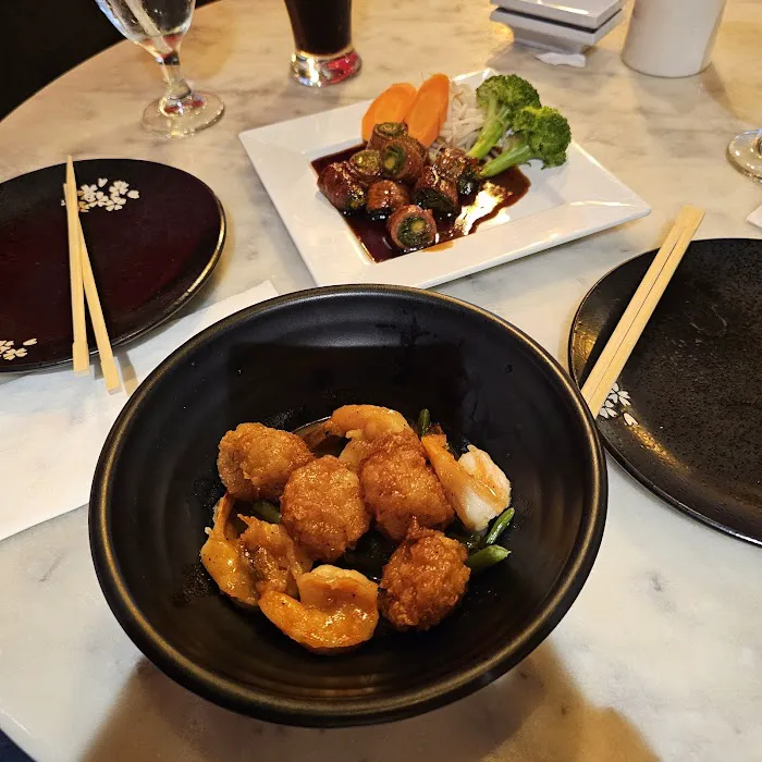 Akai Lounge Westfield Picture 5