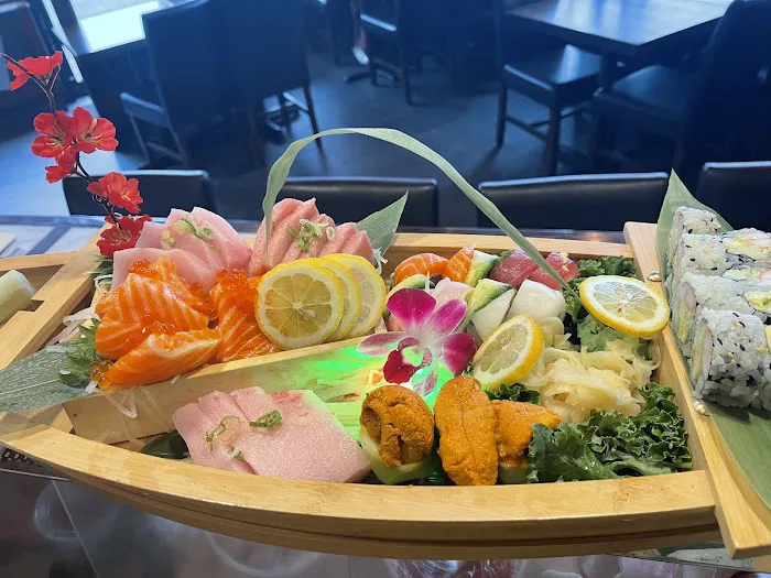 YAMAFUJI SUSHI Picture 5