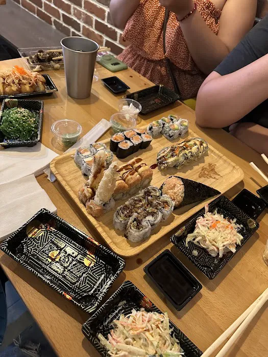 YAMAFUJI SUSHI Picture 7