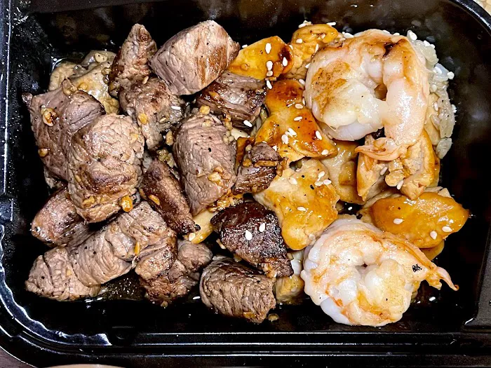 Edo Ichi Sushi & Hibachi Steakhouse Picture 3
