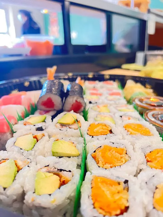 iKura Sushi Bar & Grill Picture 5