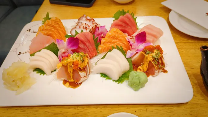 Wasabi Japanese Restaurant and Sushi Bar Picture 2