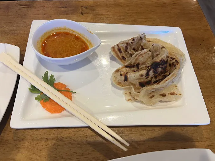 MoMo Sushi Picture 10