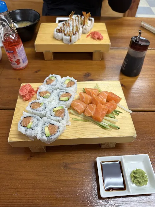 Sushi Red LLC Picture 5