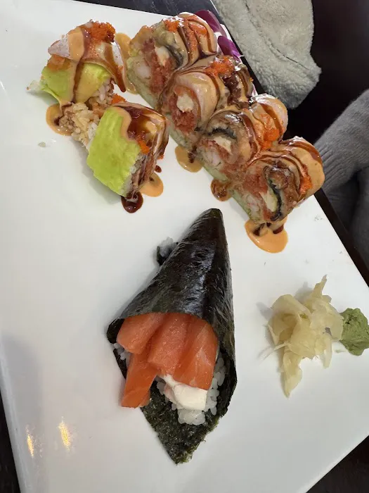 Mintea Sushi Asian Bistro Picture 5
