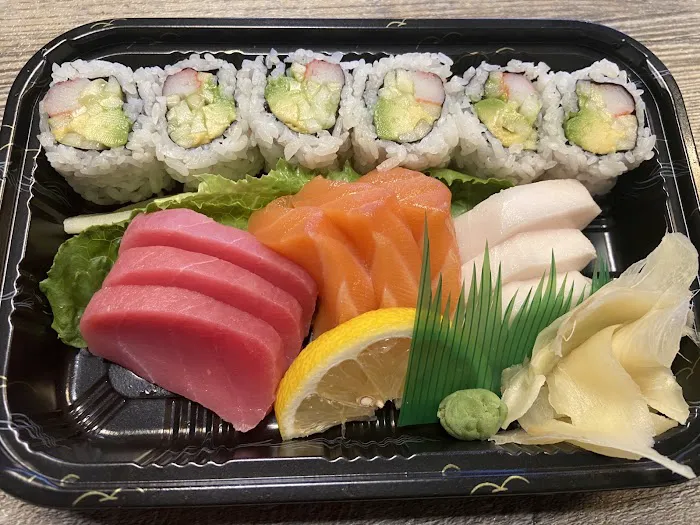 J&Q Sushi (Edo sushi Edison) Picture 2