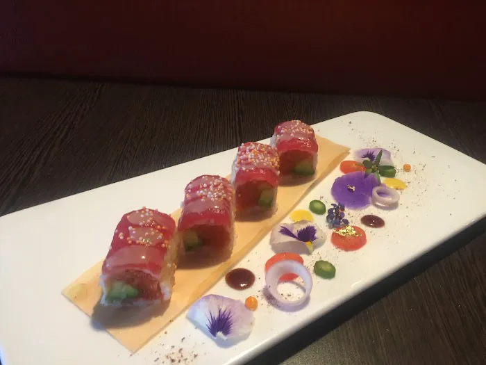 Tomo Sushi Japanese Cuisine & Bar Picture 3