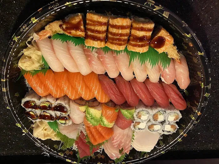 Tomo Sushi Japanese Cuisine & Bar Picture 5