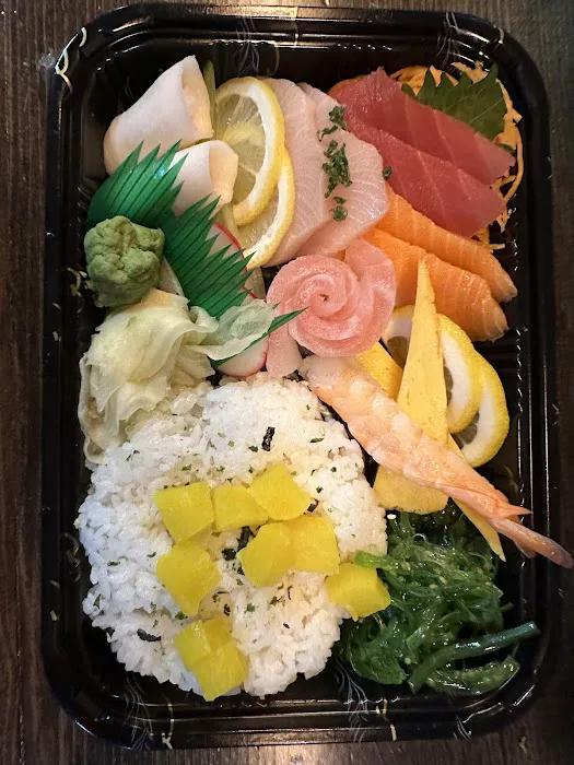 Hanami Sushi & Asian Cuisine Picture 5