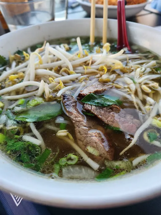 Mẹcha Noodle Bar Picture 6