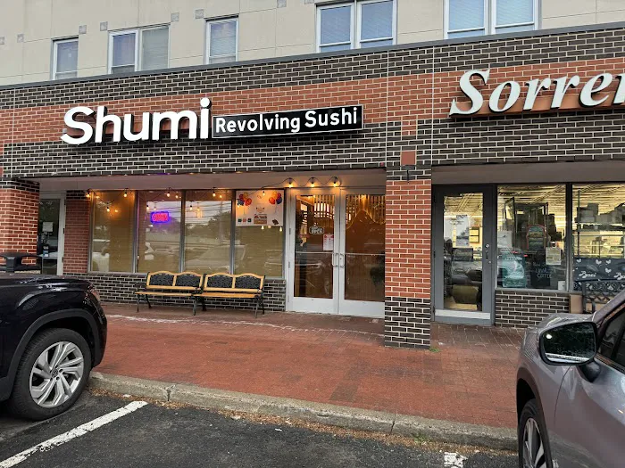 SHUMI REVOLVING SUSHI Picture 5