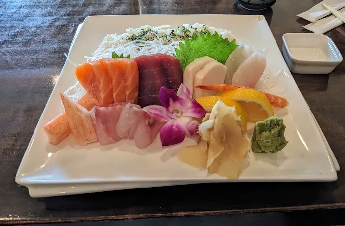 Izumi Japanese Steak House & Sushi Bar Picture 4