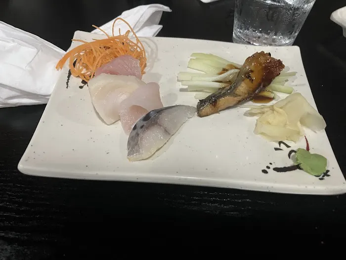 Cayenne sushi restaurant Picture 3