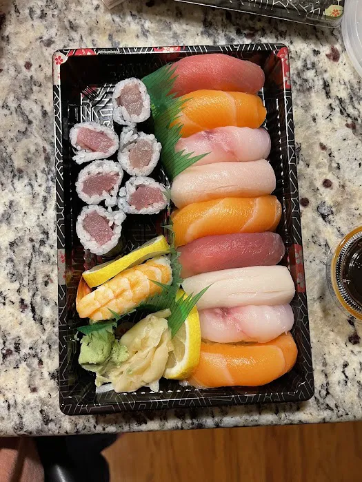 Cayenne sushi restaurant Picture 5