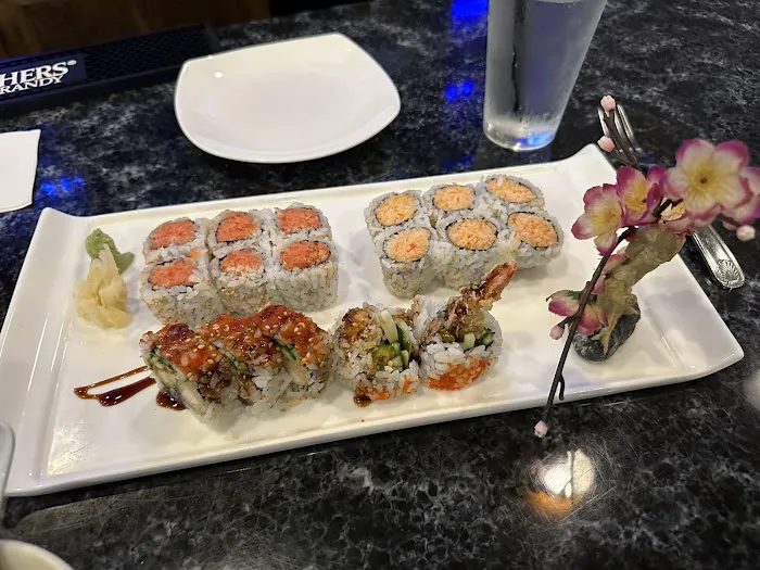 Kochi Sushi & Steakhouse Picture 4