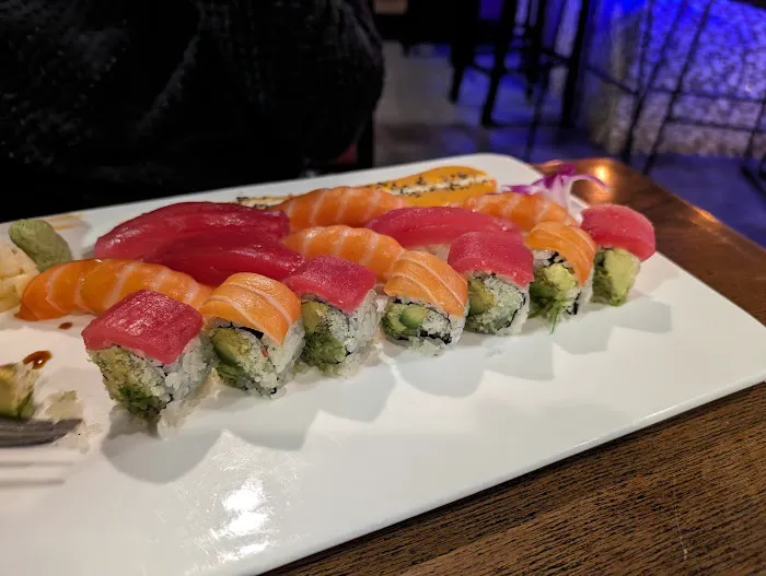 Miku Sushi Restaurant Picture 4