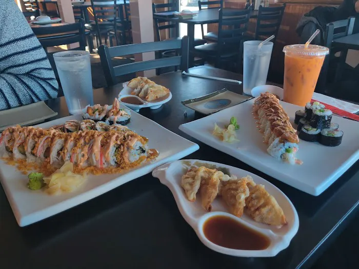 Uncle Sushi & Grill Picture 10