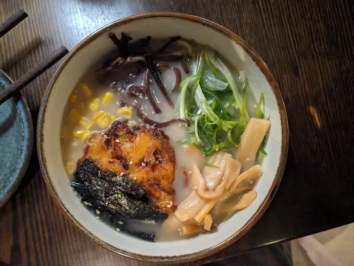 Y Noodle & Bar Picture 5