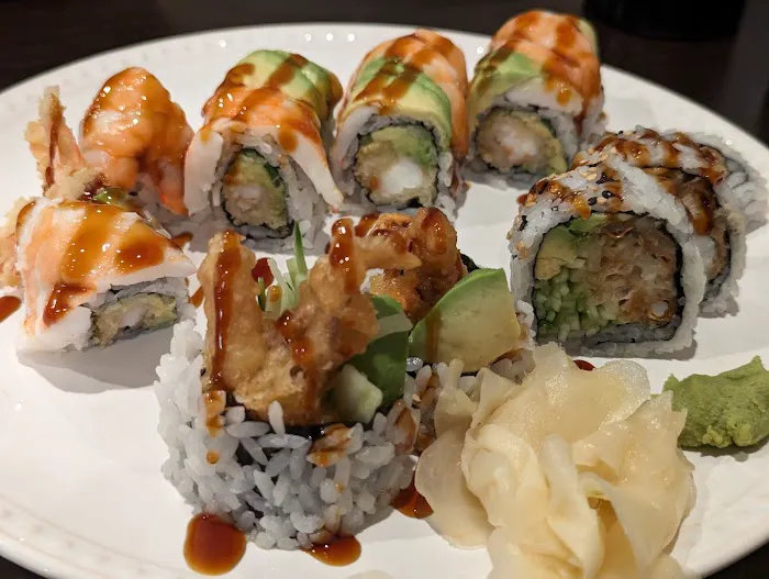 Momiji Sushi & Grill Picture 3