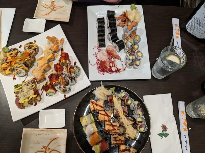 Momiji Sushi & Grill Picture 10