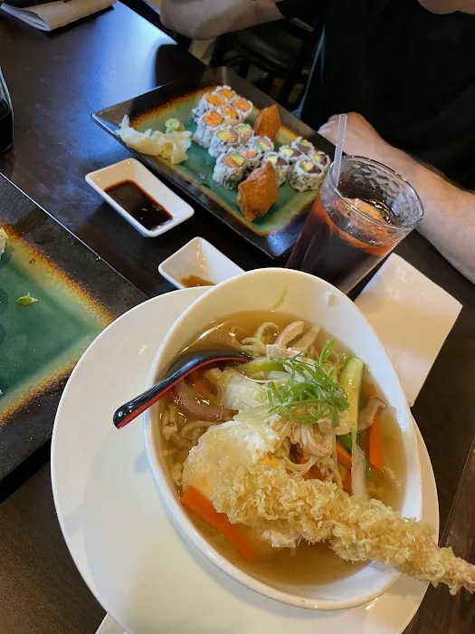 Momiji Sushi & Grill Picture 7