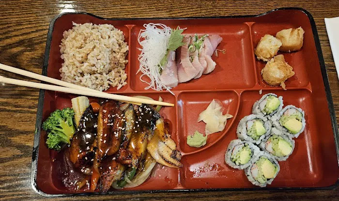 Tokyo Asian Cuisine Sushi Hibachi Steakhouse & Bar Picture 8