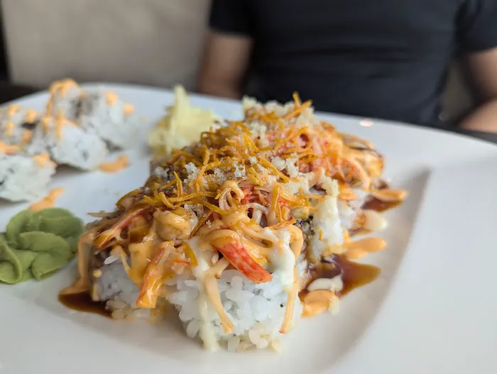 Tobiko Sushi Picture 6