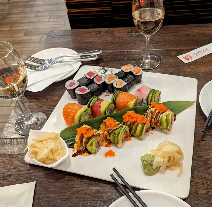 Dan Zai Ramen & Sushi House Picture 6